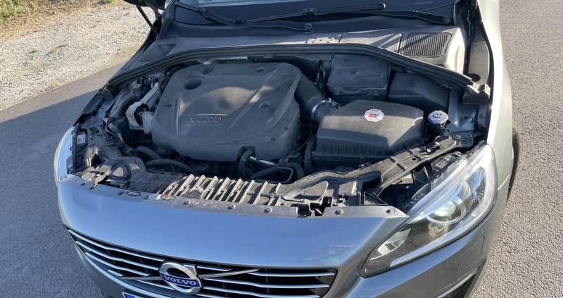 Volvo V60 cena 61999 przebieg: 190542, rok produkcji 2017 z Szczecin małe 172